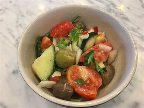 cucumber-tomato-greek-salad-elysabethalfanocom image