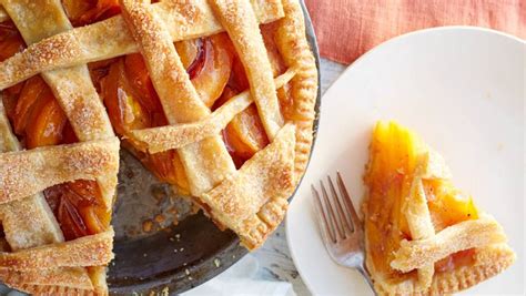 peach-and-apricot-pie-giant-food image
