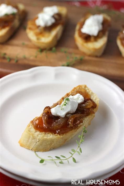 apricot-goat-cheese-caramelized-onion-crostini-real image