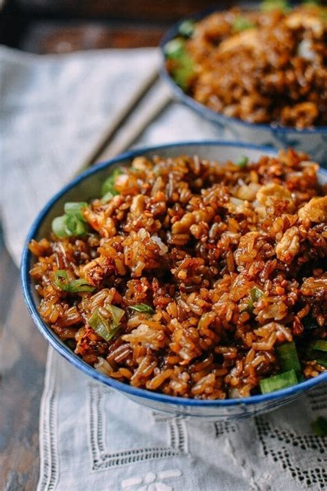 supreme-soy-sauce-fried-rice-the-woks-of-life image