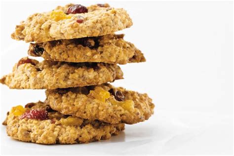 good-grains-fruit-cookies-canadian-goodness image
