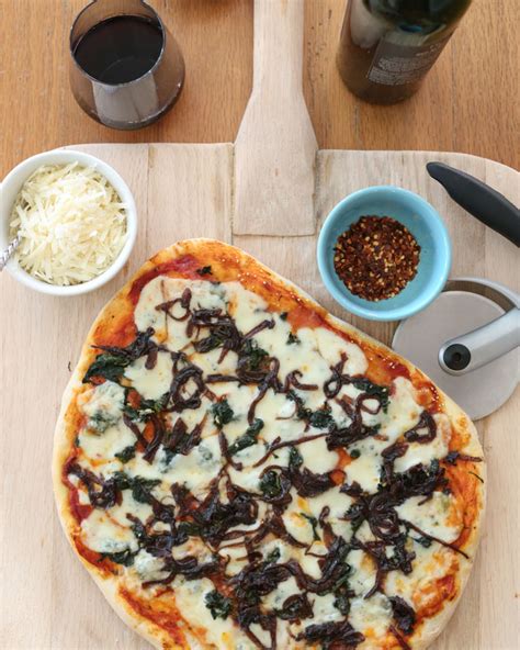 roasted-garlic-and-spinach-pizza-with-balsamic-onions image