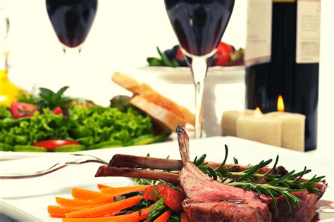 merlot-food-pairing-22-magnificent-matches-updated image