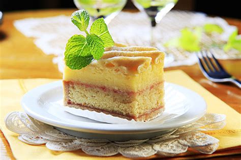 recipes-for-alcohol-cakes-cdkitchen image