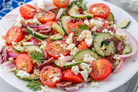 best-greek-salad-recipe-how-to-make-greek-salad image