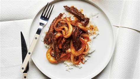 beef-and-ginger-stir-fry-recipe-bon-apptit image