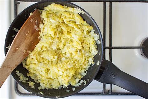 quick-spanish-omelette-perfect-for-breakfast-hurry image