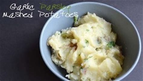 garlic-parsley-mashed-potatoes-the-veggie-queen image