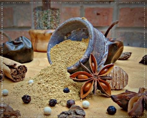 quatre-epices-the-classic-peppery-french-spice-blend image