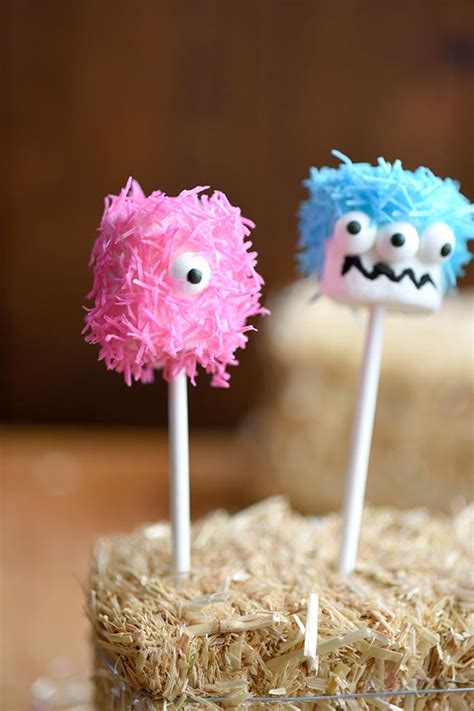 marshmallow-monster-pops-mighty-mrs-super-easy image