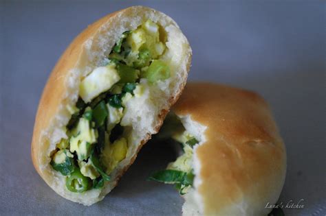 russian-pirozhki-with-eggs-and-green-onion-lunas image
