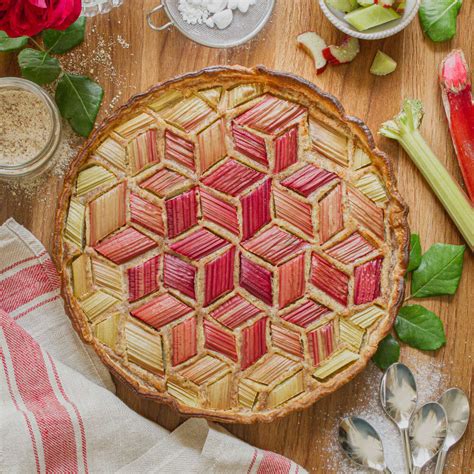 rhubarb-frangipane-pie-by-absoolutelynuts-quick image