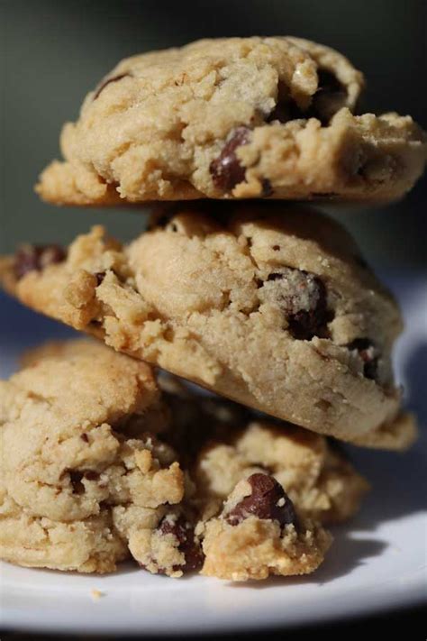 chocolate-hazelnut-cookies-with-hazelnut-flour-five image