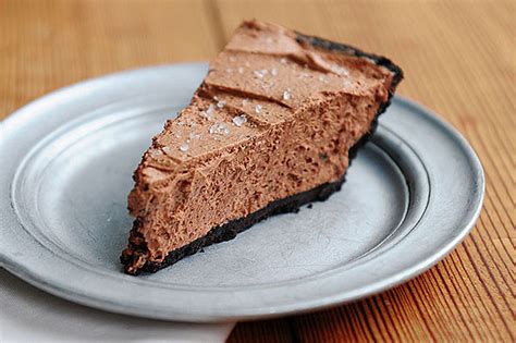 baileys-salted-caramel-chocolate-pie-recipe-she image