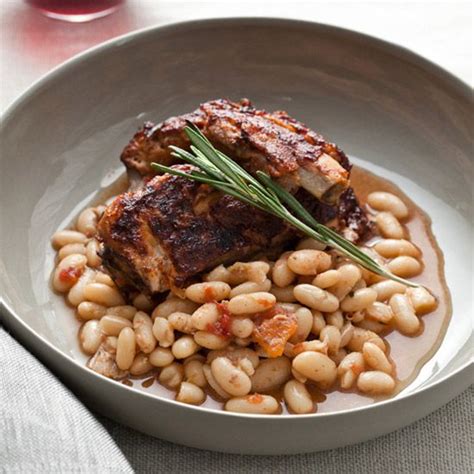 slow-cooker-glazed-pork-ribs-with-white-beans image