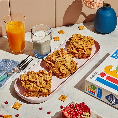 life-cereal-crispy-cereal-bars-recipe-quaker-oats image