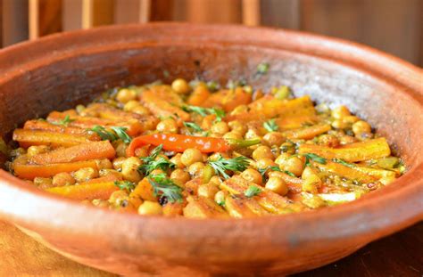 moroccan-vegetarian-carrot-and-chickpea-tagine-recipe-the image