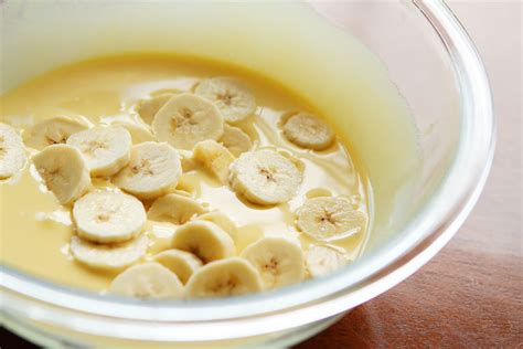 banana-pudding-ice-cream-with-fudge-swirls image
