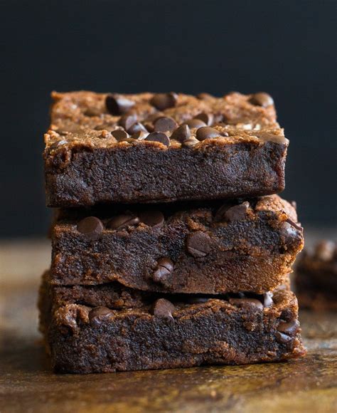 protein-brownies-fudgy-chocolate-healthy-dessert image