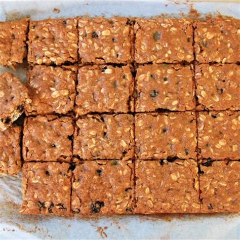 really-good-low-fat-raisin-oatmeal-cookie-bars image