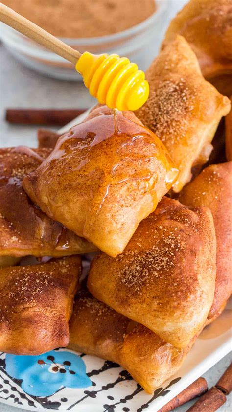 sopapillas-recipe-video-sweet-and-savory-meals image