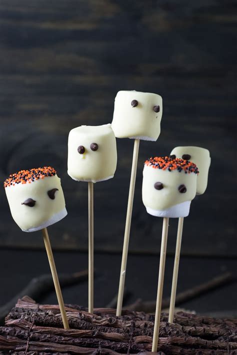 marshmallow-ghosts-halloween-recipe-travel-cook image