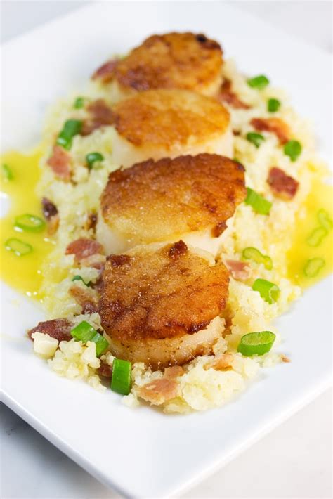pan-seared-scallops-with-beurre-blanc-gluten-free image