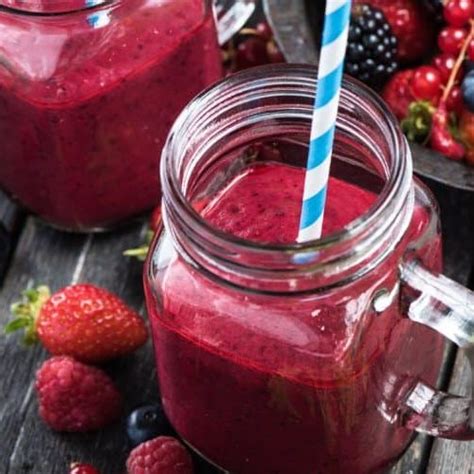 very-berry-smoothie-recipe-maxliving image