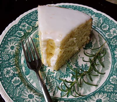 lemon-rosemary-olive-oil-cake-amandas-cookin image