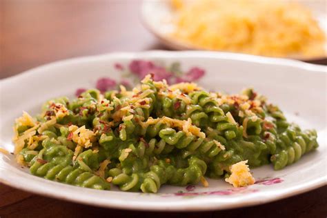 creamy-spinach-basil-pasta-recipe-by-archanas-kitchen image