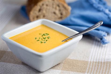 curried-squash-apple-bisque-with-leek-guiding-stars image