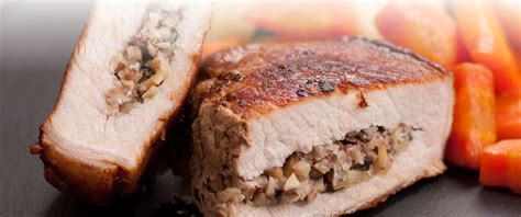 italian-sausage-stuffed-pork-chop-performance image