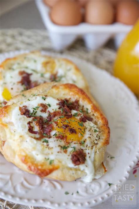 quick-east-bacon-egg-cheese-breakfast-tart-tried image