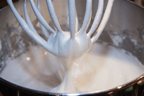 heres-how-to-make-your-own-heavy-cream-at-home image