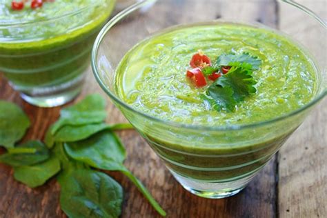 easy-green-gazpacho-soup-asian-caucasian-food-blog image