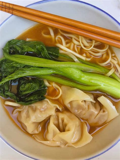 wonton-noodle-soup-mama-loves-to-cook image