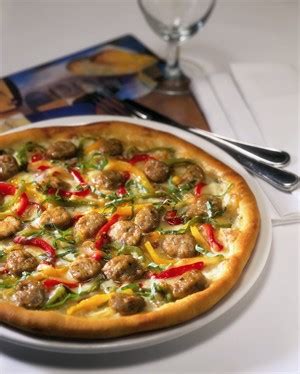 summer-veal-sausage-pizza-with-roasted-bell-peppers image