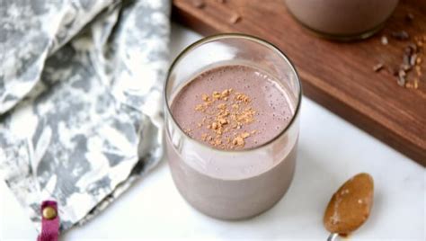 blueberry-cacao-dream-smoothie-further-food image
