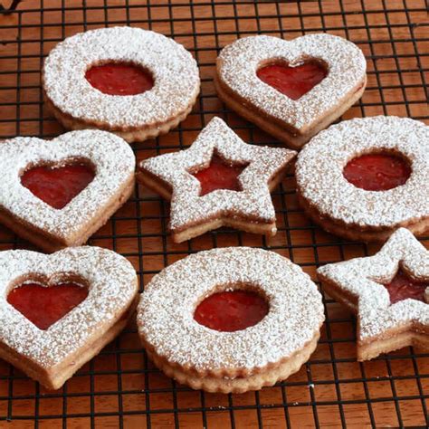 linzer-kekse-linzer-cookies-the-daring-gourmet image