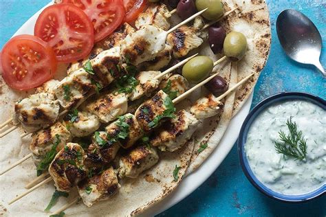 easy-greek-chicken-souvlaki-recipe-unicorns-in-the image
