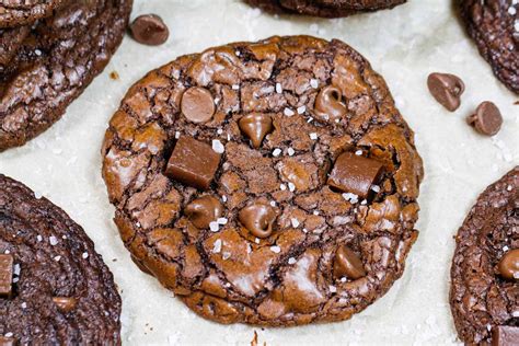 brownie-crinkle-cookies-soft-chewy-cookies-w-crinkle image