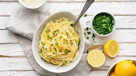 lemon-butter-pasta-recipe-recipe-rachael-ray-show image