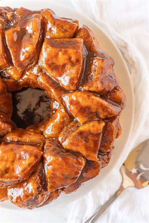 the-best-cinnamon-pull-apart-easy-saucy-delicious image
