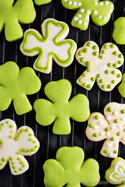 shamrock-sugar-cookies-with-natural-green-frosting image