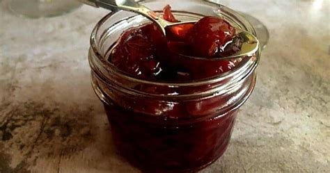 amarena-cherry-recipe-cocktail-cherries-easy-emilyfabulous image