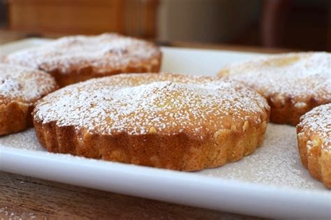 how-to-make-a-traditional-belgian-almond-tart image