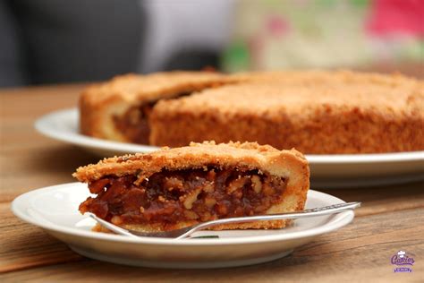 engadiner-nusstorte-recipe-swiss-nut-tart-cakies image