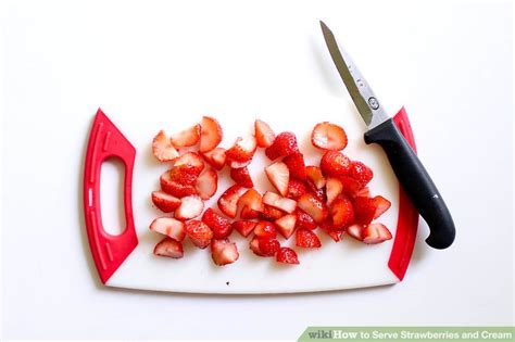 how-to-serve-strawberries-and-cream-12-steps-with image