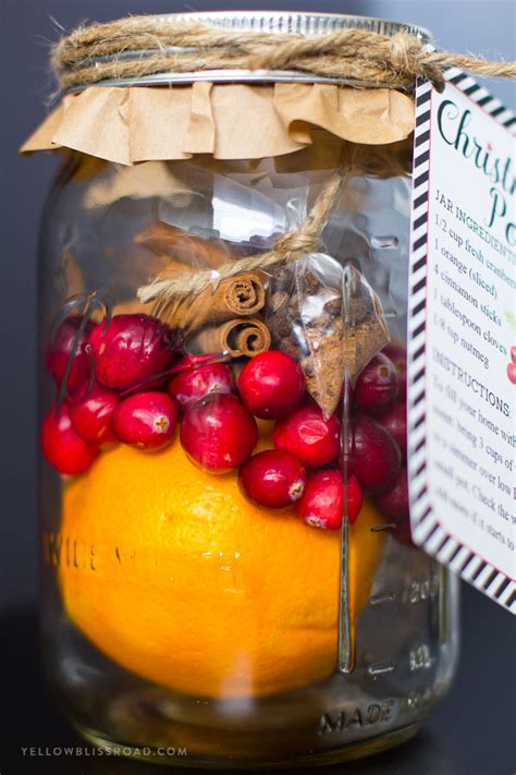 diy-christmas-gifts-christmas-potpourri-in-a-jar-free image
