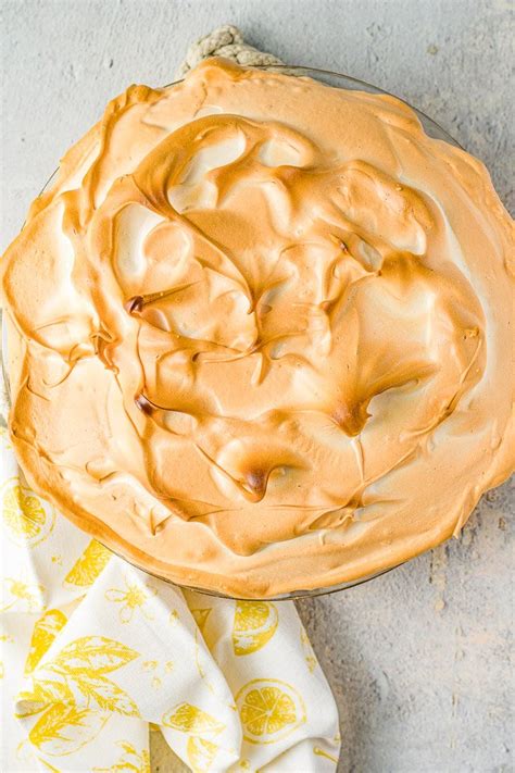 key-lime-meringue-pie-averie-cooks image
